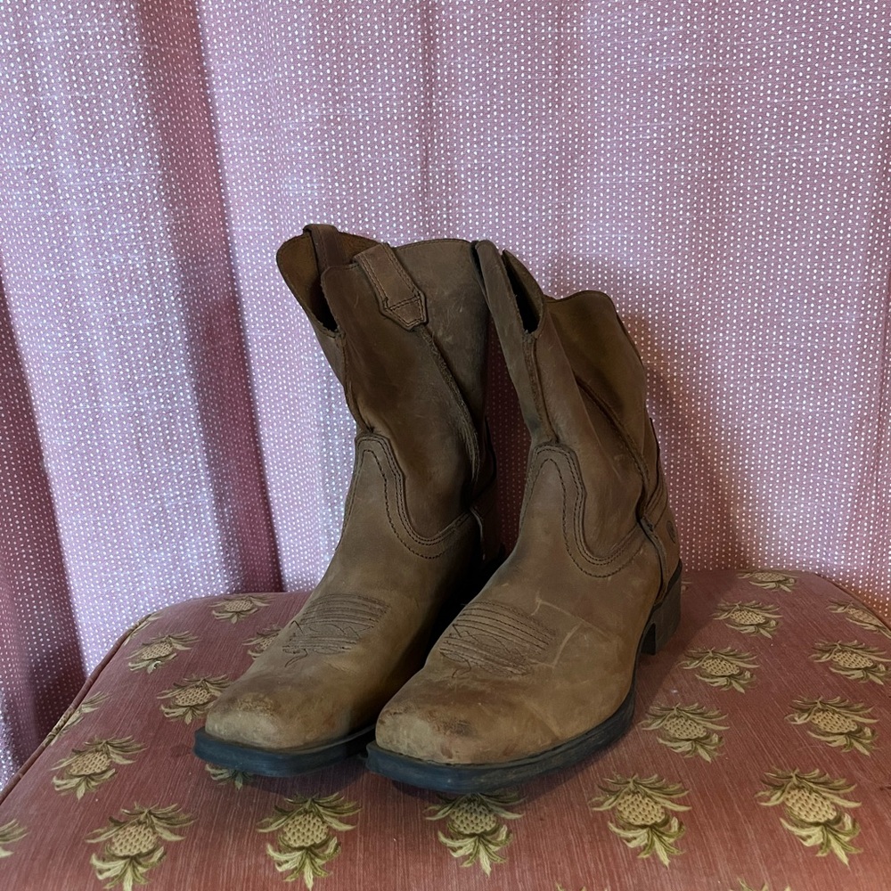 Ariat Tan Leather Cowboy Boots